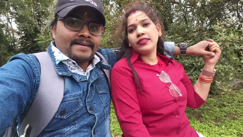 Sona bhabhi: Indisk desi -flicka som kysser scener och bröst pressar av sin...
