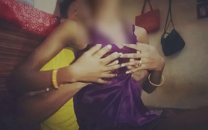 Truefuker: Desi bhabhi küsste sie und lutschte seinen schwanz