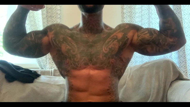 Jasons feet: Ich schrumpfe dich und du wirst so klein.