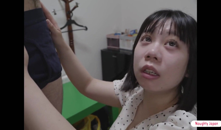 TOKYO HONEY TRAP: Japanese Restaurant Staff with a Sweet Smile Surprised Everyone with...
