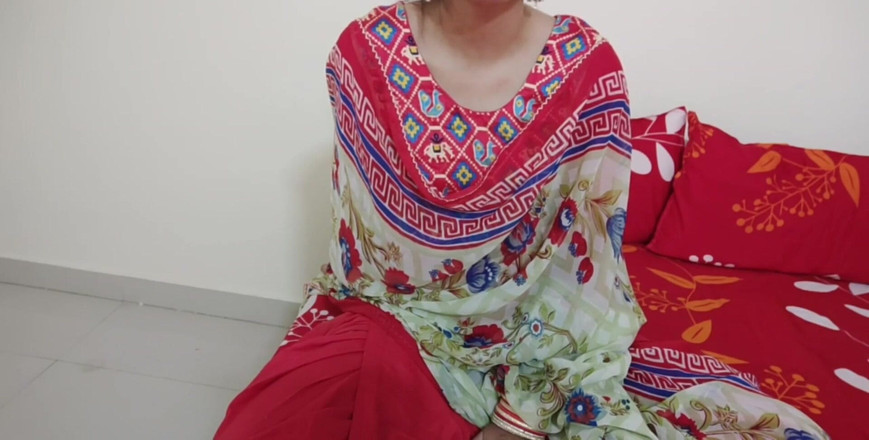 Saarabhabhi6: 当晚上房间里没有人时，新阴户在房子里性交6