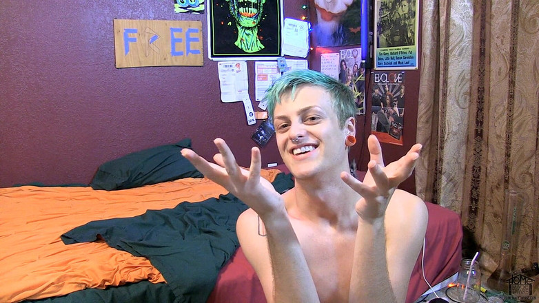 Homemade Twinks: В спальне с Джейсоном