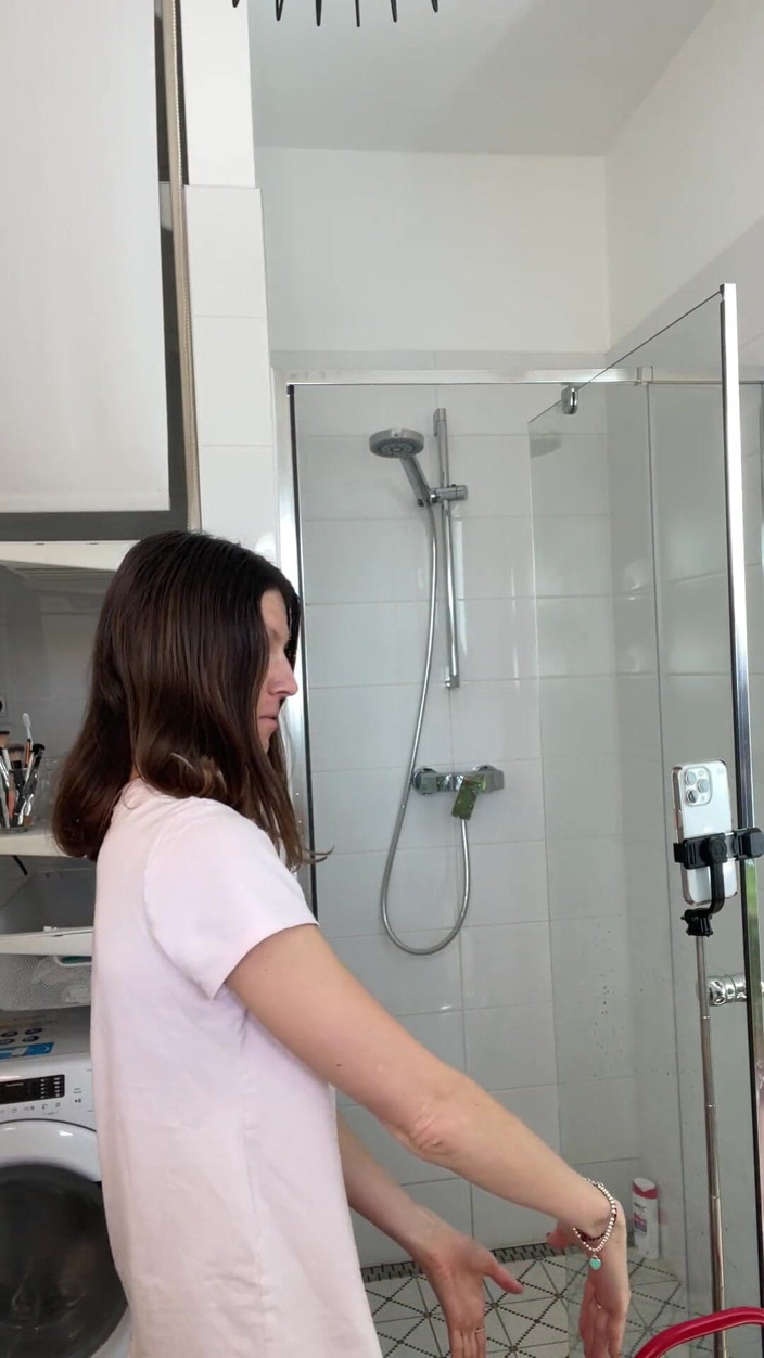 Gina Gerson: Bts of Lesbian Shower