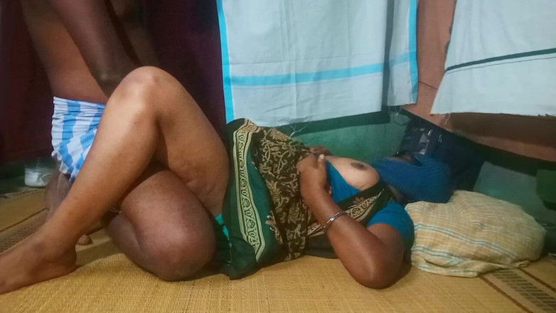 Priyanka314: インドのおばさん村風の自作動画でのファッキング