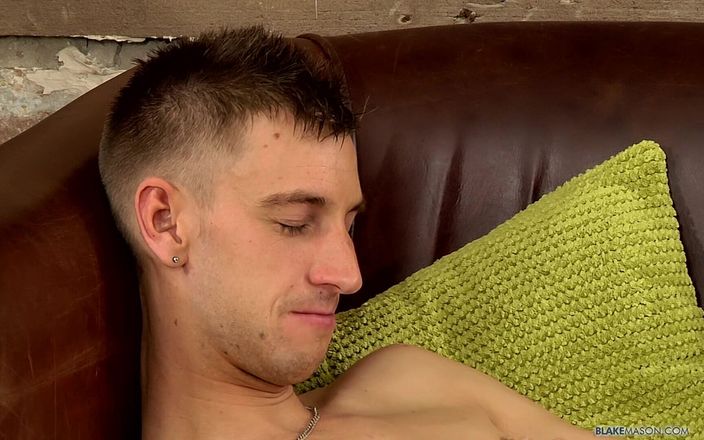 Blake Mason: Getting to Know a New Hung Boy