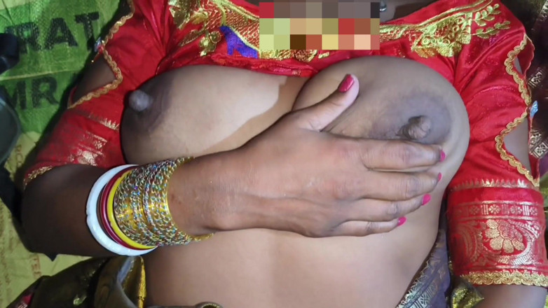 Sumang studio: Une petite amie indienne se fait baiser par son amant...