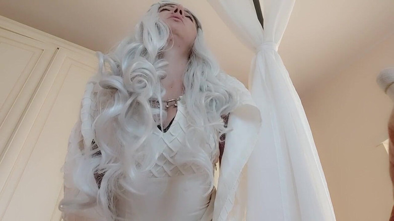 savannahamatoriale: Daenerys, kentutnya besar banget!