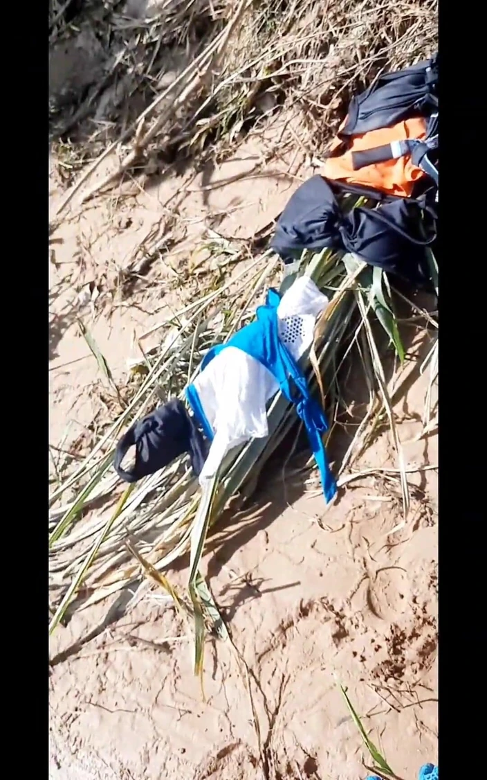 Karely Ruiz: Fucking in the River Anal Sex with a Tasty Brunette