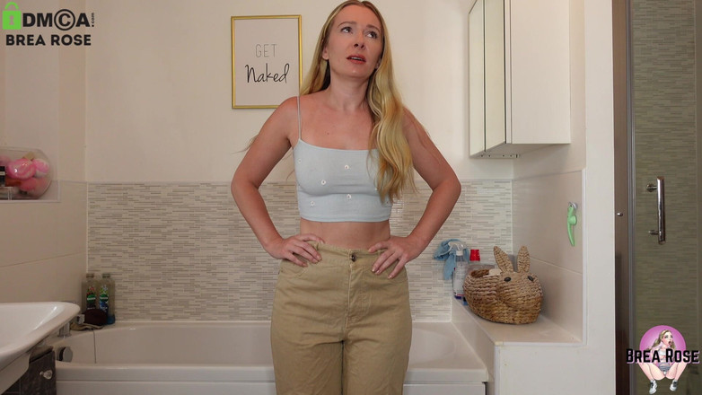 Brea Rose: 오줌 싸고 딜도 사용