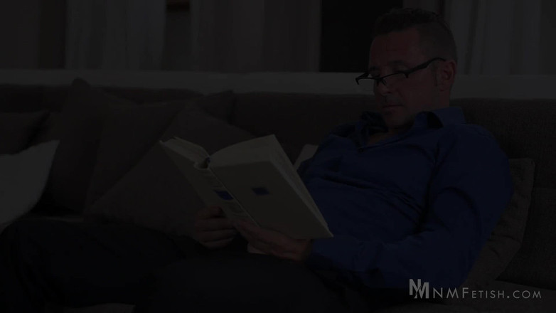 USA Fetish and Hardcore Clips: Потрясающая дрочка ногами!