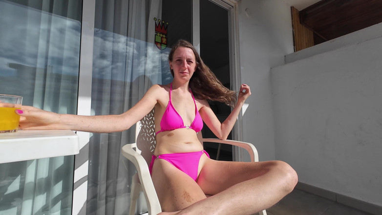 SkinnyWithAHugeDick: Naughty Touches, foda dura e uma buceta gozada interna