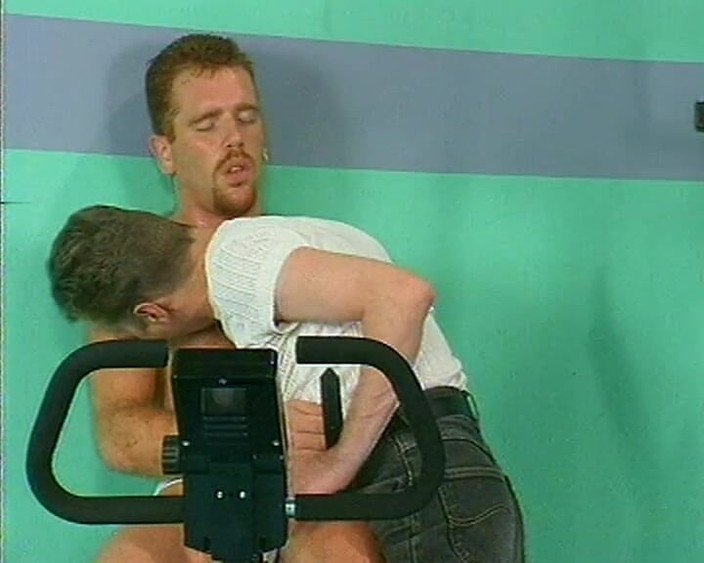 90s Gay VIntage Rough: Pipe et éjaculation intenses n° 1