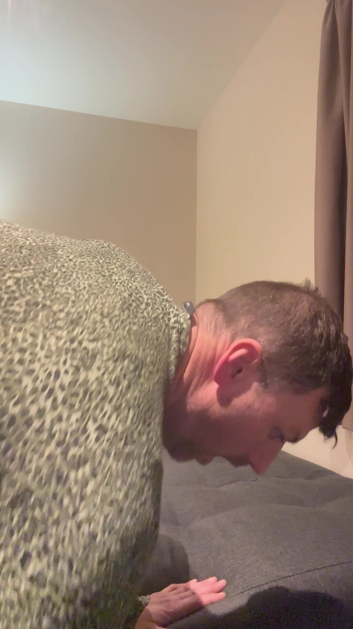 Jeffry: 酒店房间里的饥渴