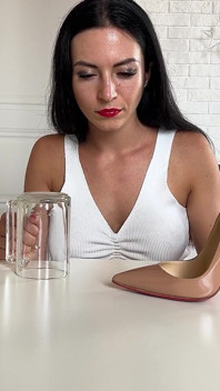 Giantess-executrix Eats & Steps on Tiny Men Barefoot & Heels