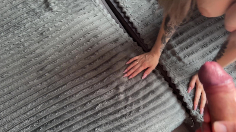 LoveHomePorn: Titta på My Buddy's Busty Ex Ge mig en häpnadsväckande...