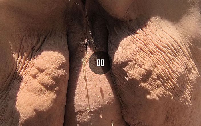 HerculesnVENUS: Gorda puta fodendo com os dedos