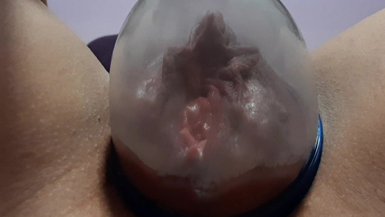 Danaxmuscles: 素晴らしいポンプされた巨大なマンコ