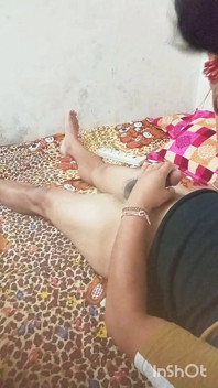 Bhabhi Sharma dikongkek di rumah