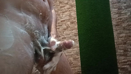 Desi shikha: Ragazzo indiano desi bagno e masturbazione