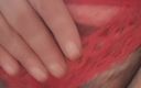 Mommy big hairy pussy: Close up - memek berbulu tanga merah