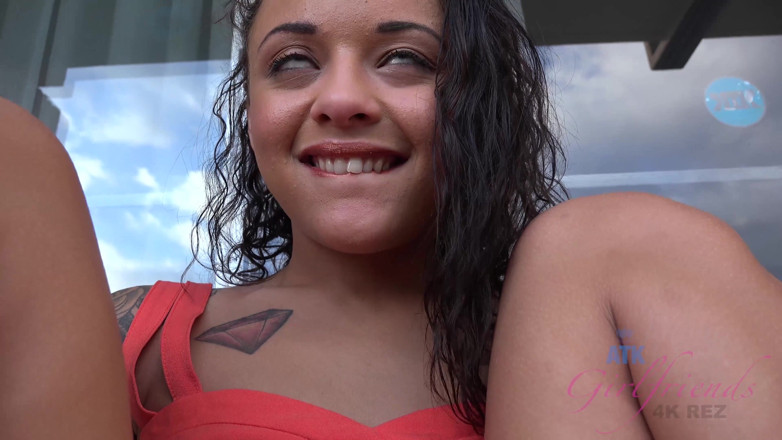 ATK Fans (Girlfriends): Liburan virtual di hawaii sama holly hendrix bagian 4
