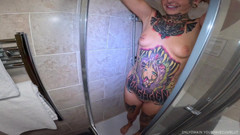 Yourfavecumslut: Piss hungrige hure wird als toilette benutzt