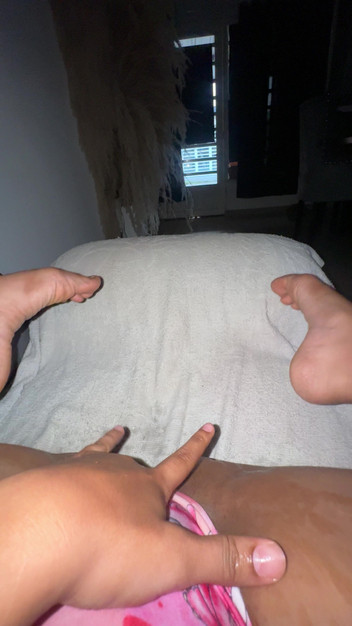 EMY_AND_JONH: Em casa depois de um longo dia no escritório