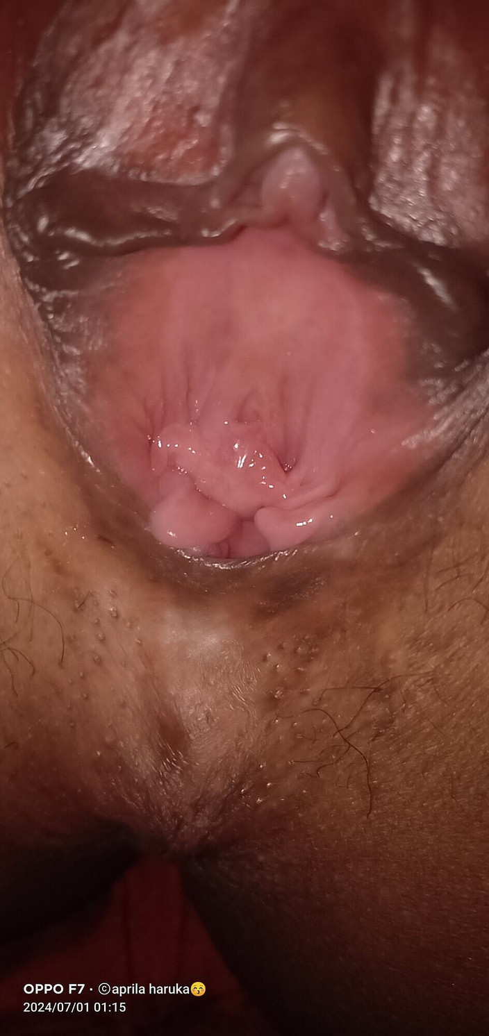 Rage saputs: Vinger in masturbatie ach oh ahhhoh totdat het wrijgt