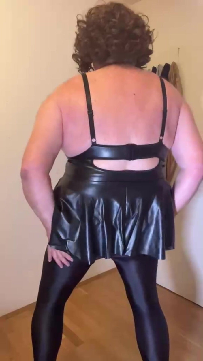 Nylon-Lottchen: Lottchen en laque noire