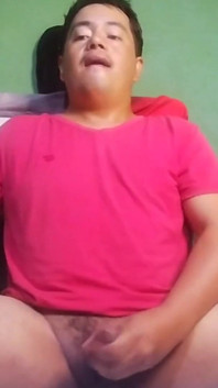 Bonito fazendeiro Pinoy se masturba antes de começar o trabalho na fazenda