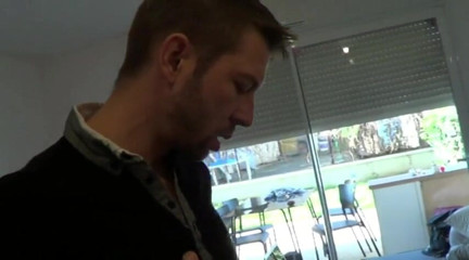 Gaybareback: Angel Garcia xxl top tarafından prezervatifsiz sikiliyor