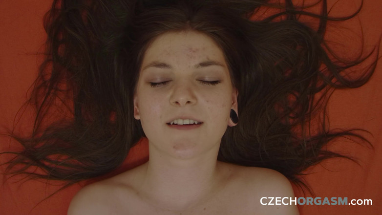 Czech Orgasm: Orgasmo ceco 77: diario porno amatoriale- ogni dettaglio sporco, ogni centimetro...