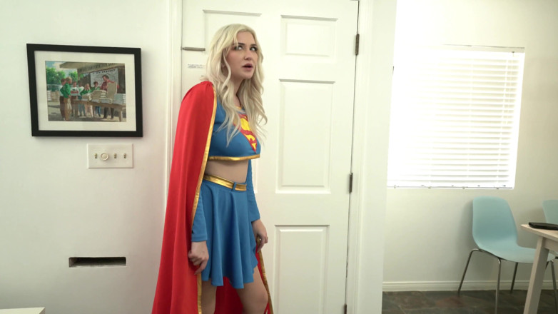Conor Coxxx: Supergirl: En förstörd superhjälte med Skye Blue