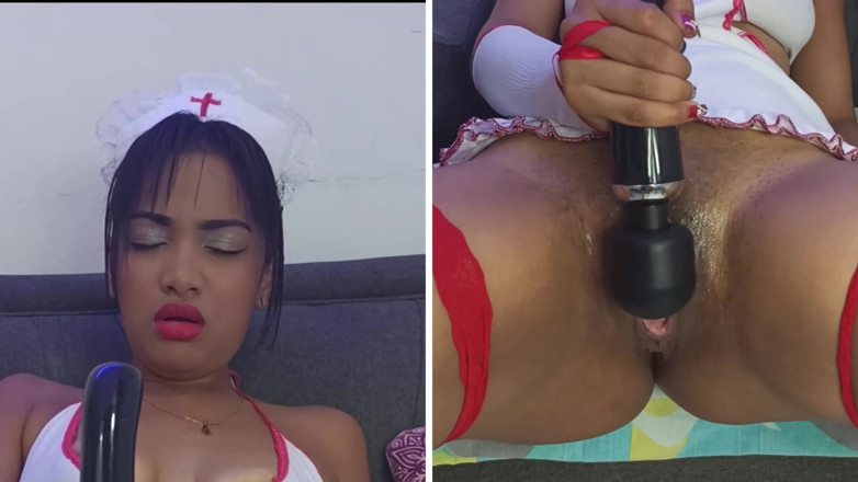 Xamy_97: I masturbate with a hitachi while smoke