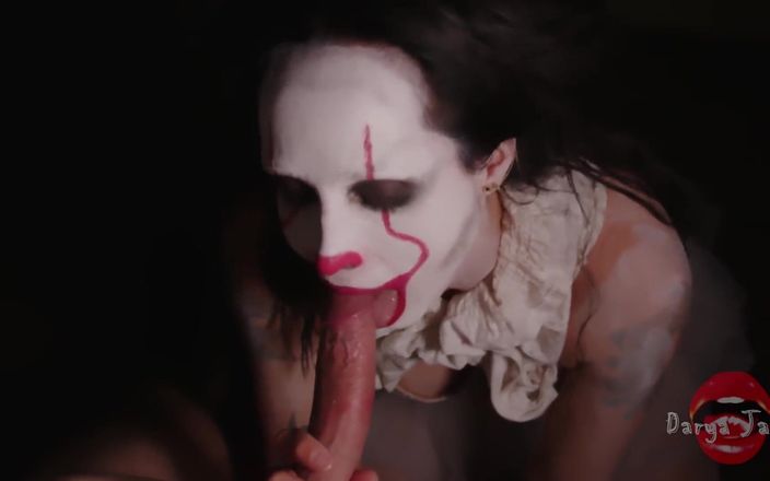 Darya Jane: Darya Jane - Pennywise сосет и глубоко заглатывает с ее страшным ртом клоуна (это пародия)