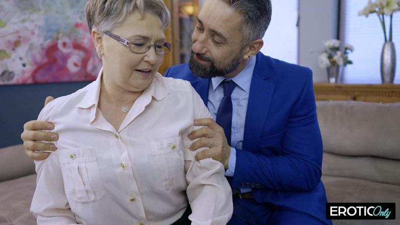 MILFFreaksX: Bunica Ilse este la fel de fierbinte ca o tânără...