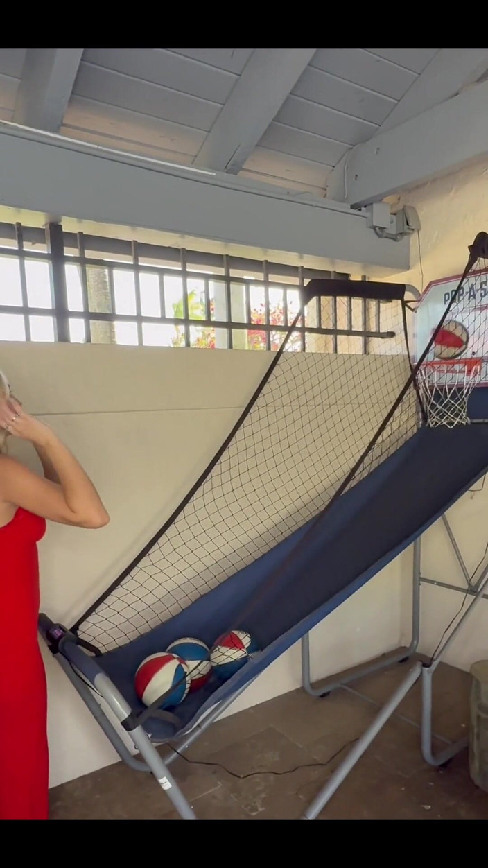 Tiffstreatsxoxo: M-am gândit la un joc distractiv nou