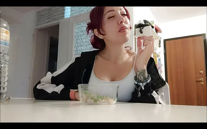 savannahamatoriale: New hot food for burp a lot
