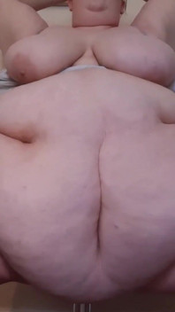 SSBBW 육덕 거유 Tummy 트위크 젖탱이 트워크