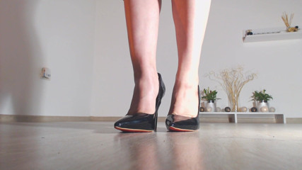 LegsOnHeels: 내 젖탱이를 따먹는 내 마인드