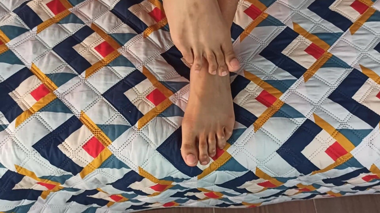 Xamy_97: 나는 내 구멍을 거대한 것들로 채우고 싶어 매우 발정났다.