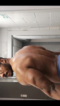 Flexion dans la salle de sport