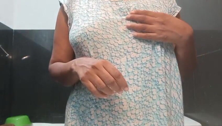 Anne White: Si Dia Bermain PepekNya Yang Teruja Dengan BaikNya Teruja Dengan...