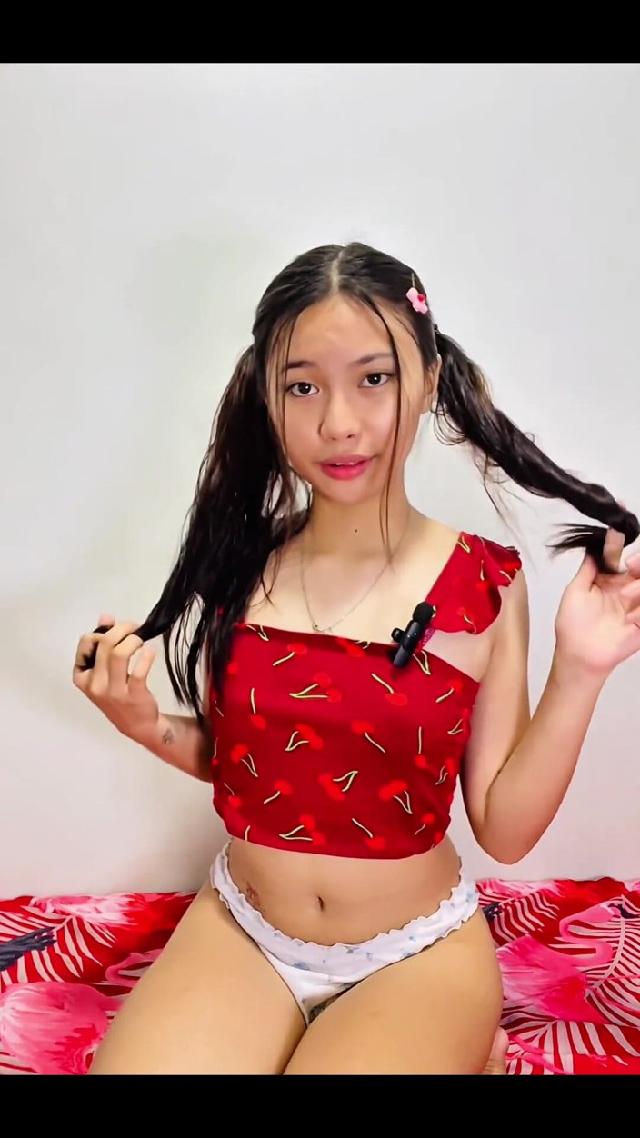 Cherrryblisss: Cute Girl