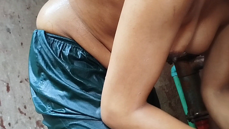 NixLeno: Teman wanita teman lelaki seks di bilik air desi berkongkek