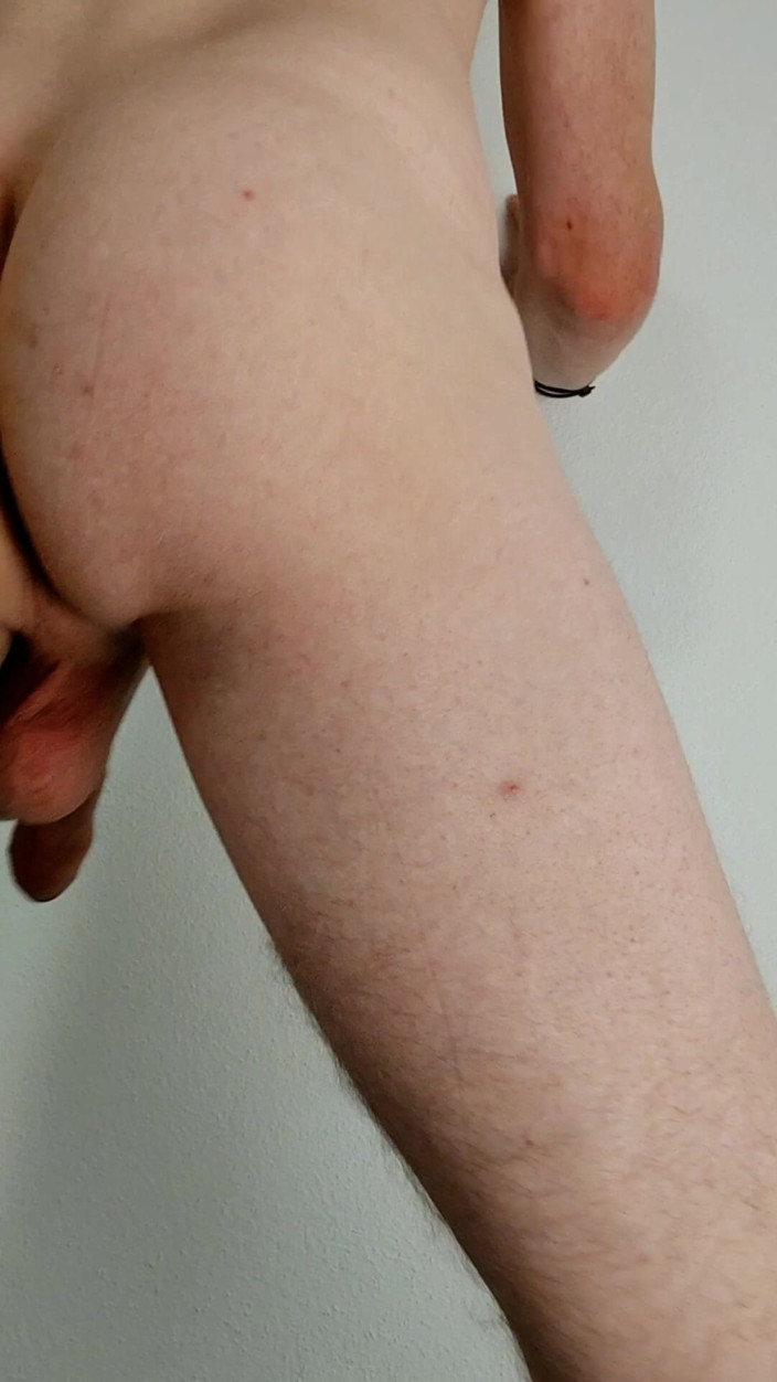 Thong loving twink: Twink Shaking and Spanking Smooth Ass