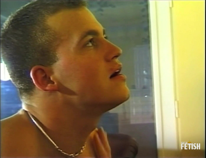 Gay Diaries: Twink musculoso folla duro a un joven gay con culo...