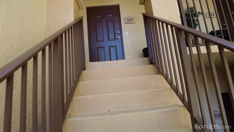 Karups POV: Pizza con cazzo profondo