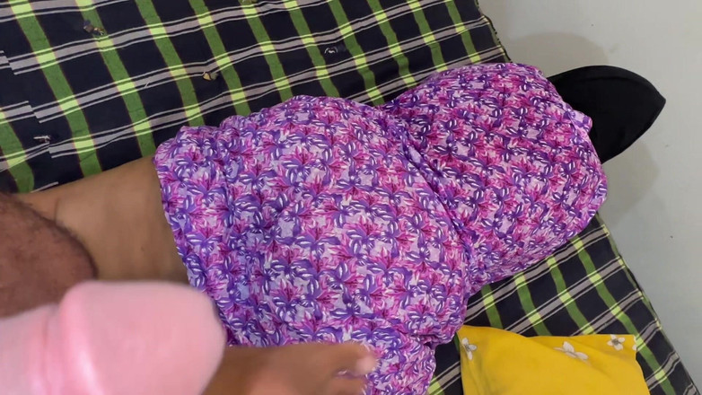Your Boy's Cum: Neetu Bhabhi scopata dal suo debar ji - indiana bbw calda...