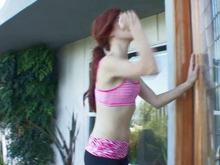 Girl on Girl: Hai cô gái nóng bỏng sử dụng động tác yoga của...